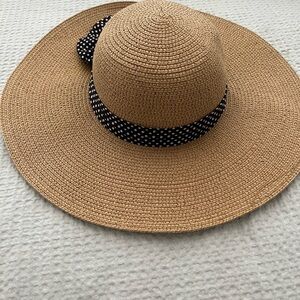 Nine West Tan Sun Hat with Black Polka Dot Band